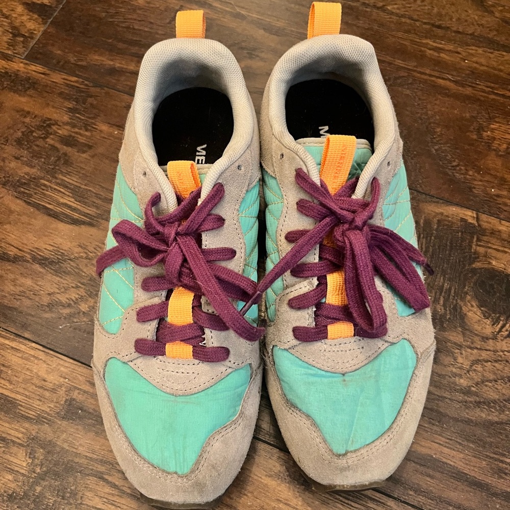 merrell hiking shoes